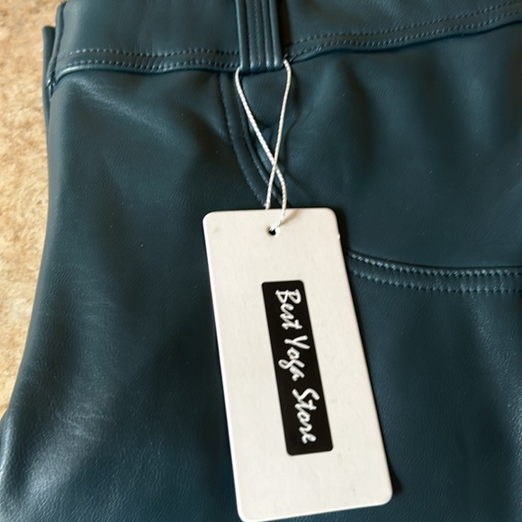 Best yoga store leggings - Picture 8 of 9